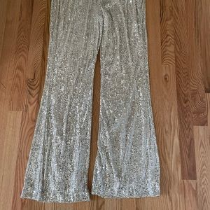 Fabulous sequin pants. Perfect for holiday. Comfortable and flattering.
